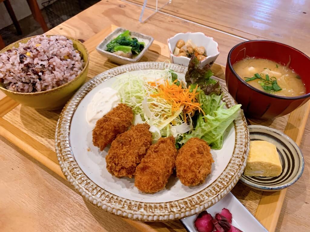 【ランチ】居心地も使い勝手もいい定食屋さん　吉祥寺「四歩」